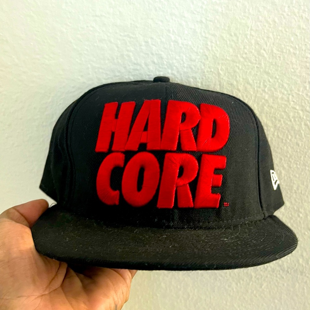 Black New Era - Hardcore Hat— sz 7-5/8